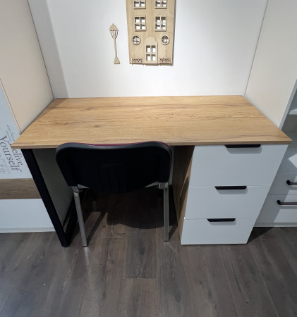 Комплект для 2 детей Брайт Золотистый (2 стола + стеллаж + 2 полки дуб золотистый) от Династия Kids